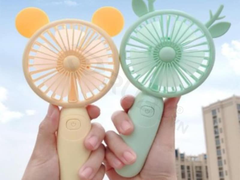 Làm sao để biết quạt mini đã đầy pin