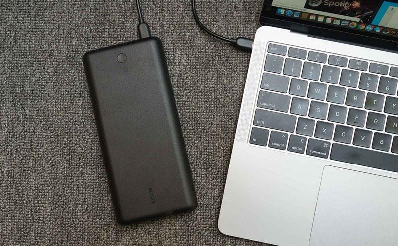 Sạc dự phòng laptop là gì?